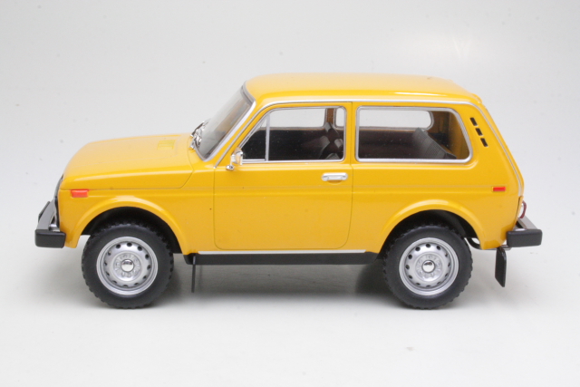 Lada Niva 1977, yellow