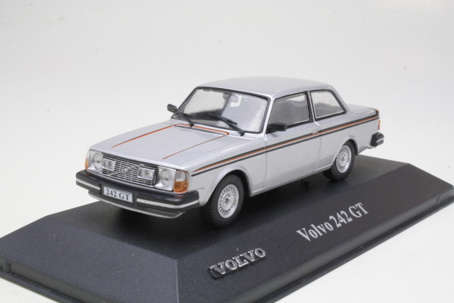 Volvo 242 GT, silver - Click Image to Close