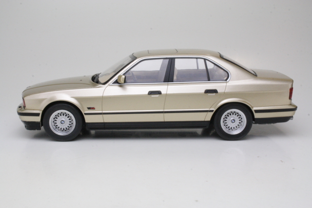 BMW 530i (e34) 1992, beige - Sulje napsauttamalla kuva