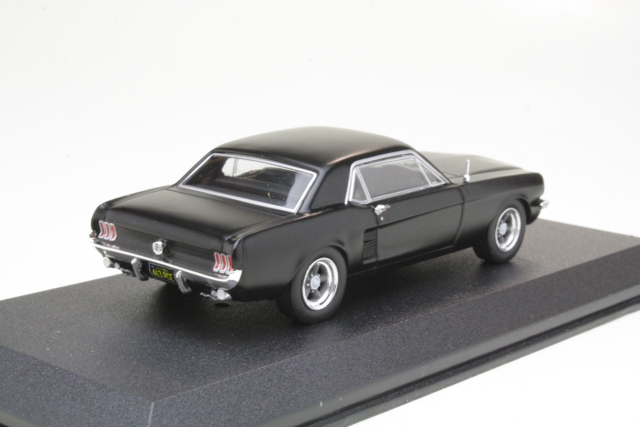 Ford Mustang Coupe 1967, matt black "Adonis Creed's"