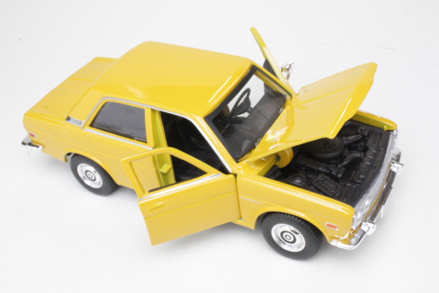 Datsun 510 1971, yellow
