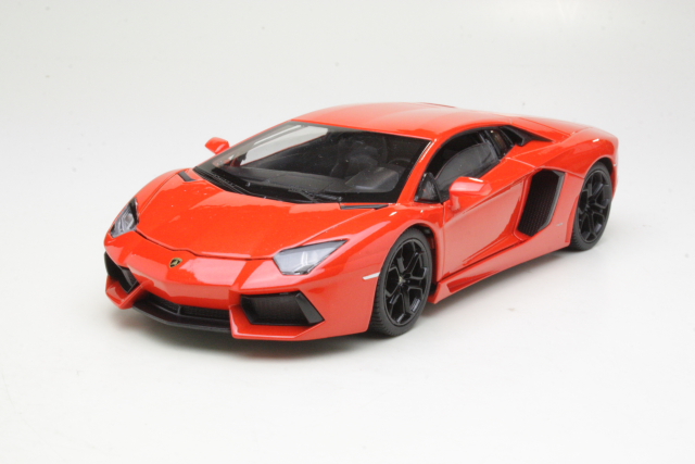 Lamborghini Aventador LP700-4 2011, orange