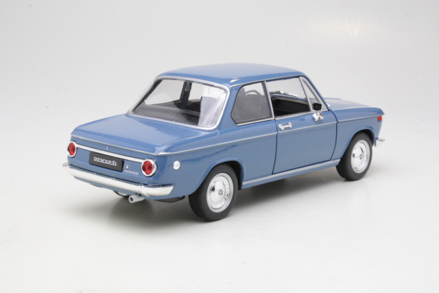 BMW 2002Ti 1968, blue