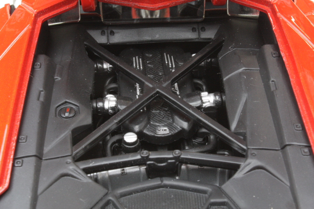 Lamborghini Aventador LP700-4 2011, oranssi