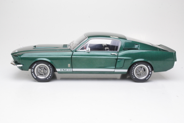 Ford Mustang 1967, green