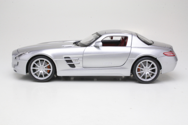 Mercedes SLS AMG 2012, hopea - Sulje napsauttamalla kuva