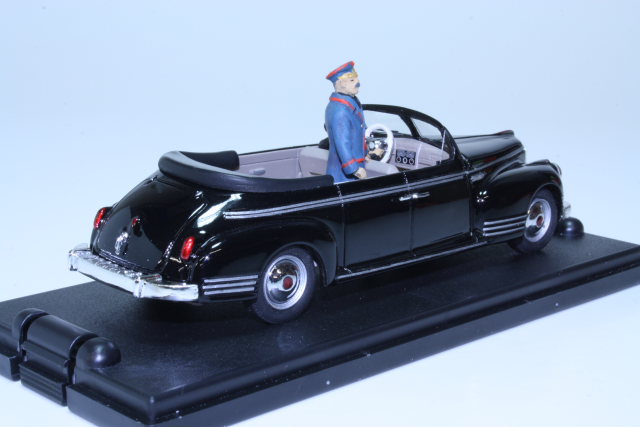 ZIS 115 Armoured Car with Stalin, black