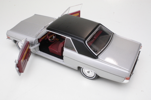 Opel Diplomat A V8 Coupe 1965, silver