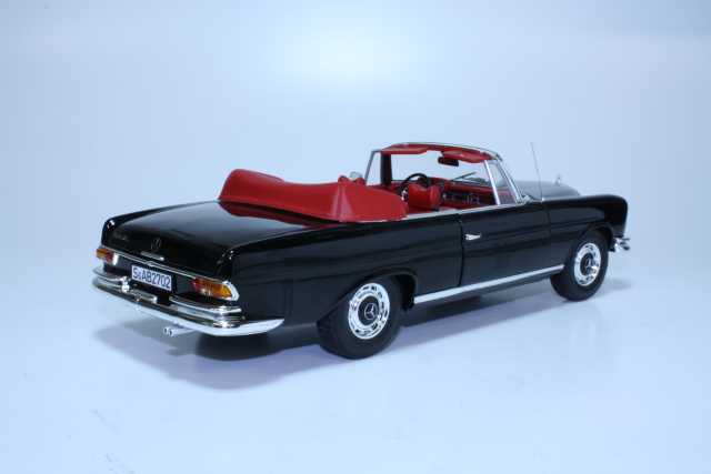 Mercedes 280SE (w111) Cabriolet 1969, musta