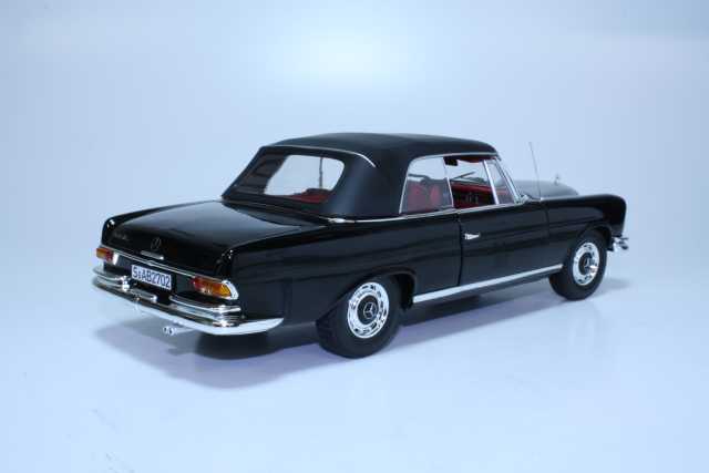 Mercedes 280SE (w111) Cabriolet 1969, musta