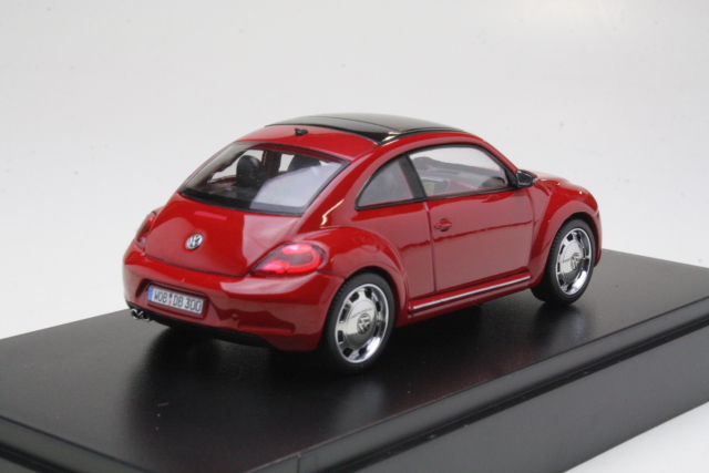 VW Beetle 2012, punainen - Sulje napsauttamalla kuva