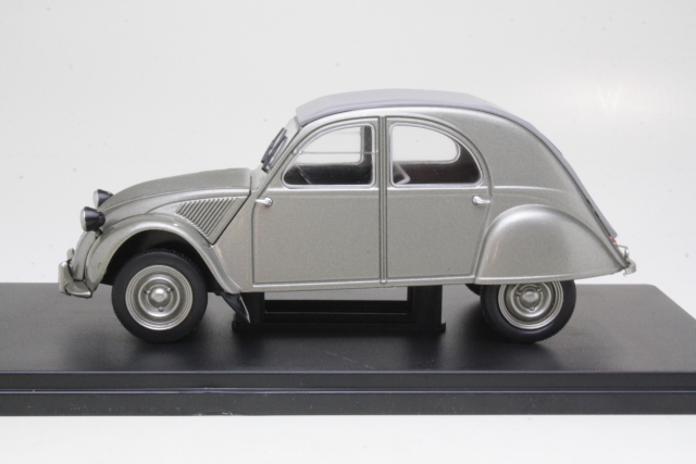 Citroen 2CV A Cabriolet Closed Roof 1948, harmaa