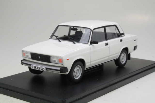 Lada 2105 1979, valkoinen