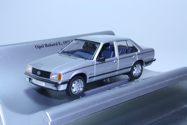 Opel Rekord E 1977 - 1982, hopea