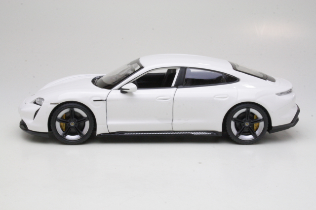 Porsche Taycan 2019, white - Click Image to Close