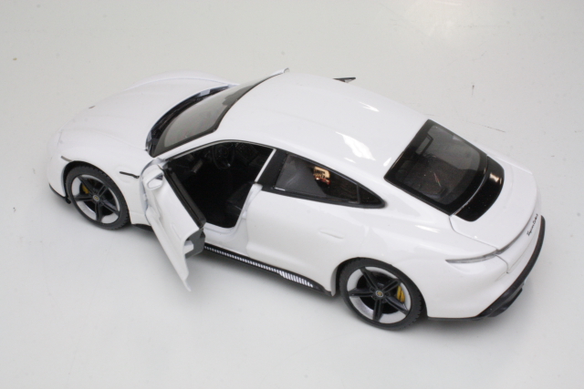 Porsche Taycan 2019, white - Click Image to Close