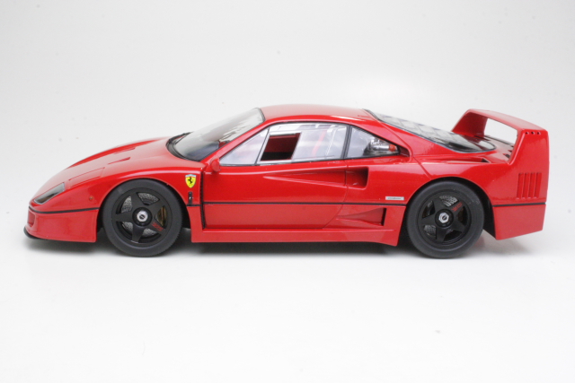 Ferrari F40 Lightweight 1990, punainen - Sulje napsauttamalla kuva