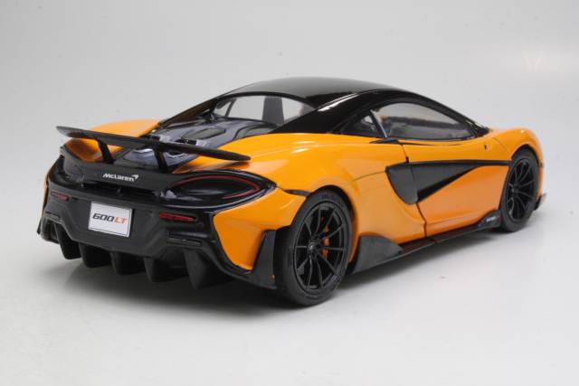 McLaren 600LT Carbon Pack 2018, oranssi - Sulje napsauttamalla kuva