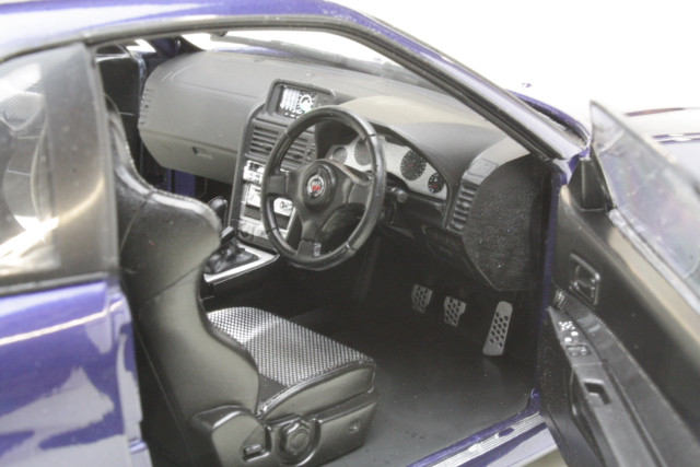 Nissan GT-R R34 1999, sininen