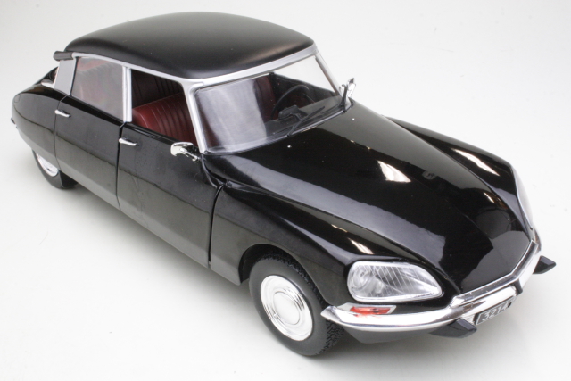 Citroen DS Special 1972, musta