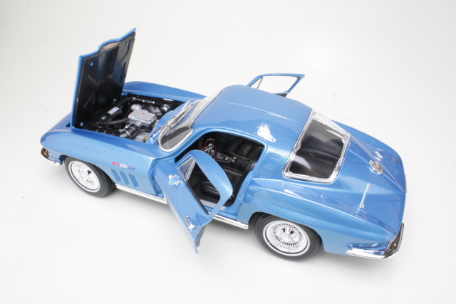 Chevrolet Corvette C2 1965, sininen - Sulje napsauttamalla kuva