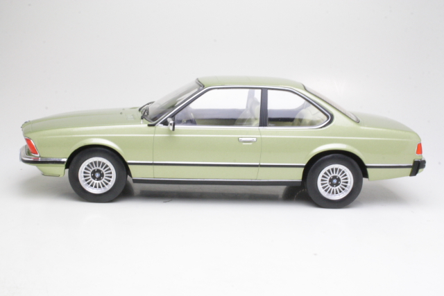 BMW 6er (e24) 1976, vaaleanvihreä