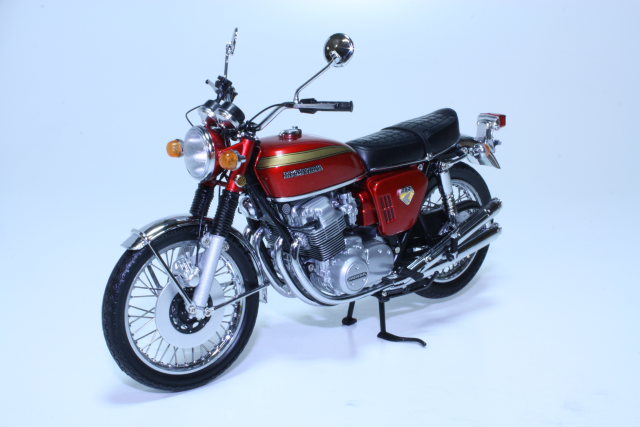 Honda CB750 Four K0 1968, punainen