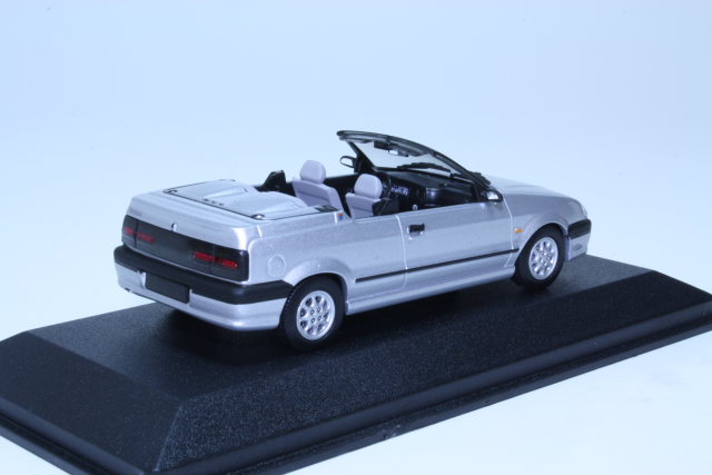 Renault 19 Cabriolet 1992, silver