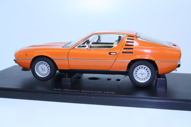 Alfa Romeo Montreal 1970, oranssi