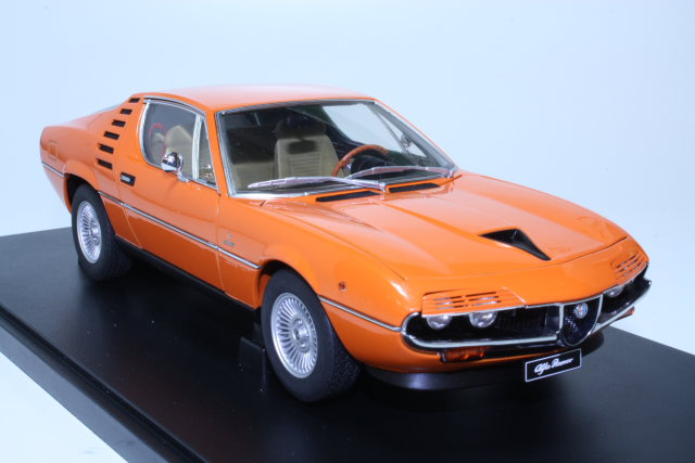 Alfa Romeo Montreal 1970, oranssi