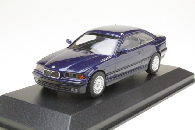 BMW 3-Series Coupe 1992, sininen - Sulje napsauttamalla kuva