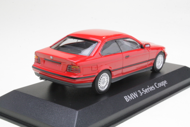 BMW 3-Series Coupe 1992, punainen - Sulje napsauttamalla kuva