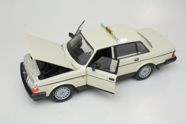 Volvo 240GL 1986, beige "Taxi Germany" - Sulje napsauttamalla kuva