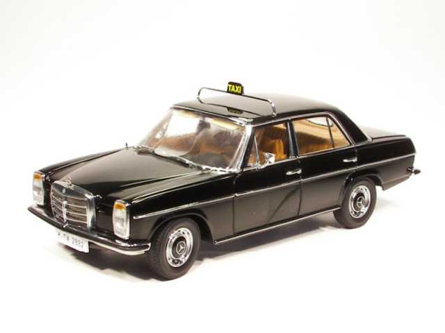Mercedes 220D (w115) 1971 Taxi, musta