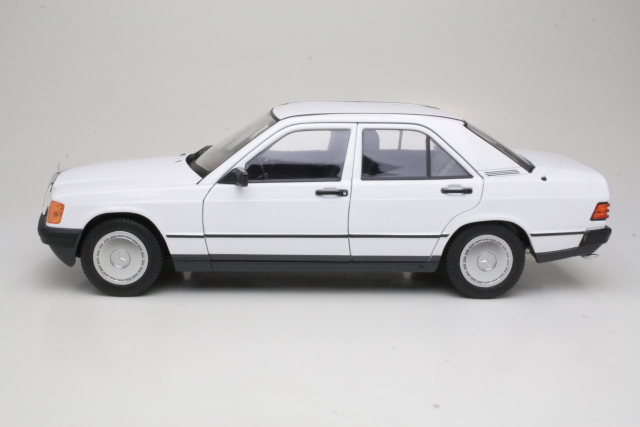 Mercedes 190E (w201) 1984, white