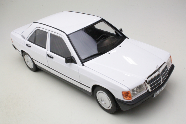 Mercedes 190E (w201) 1984, valkoinen - Sulje napsauttamalla kuva