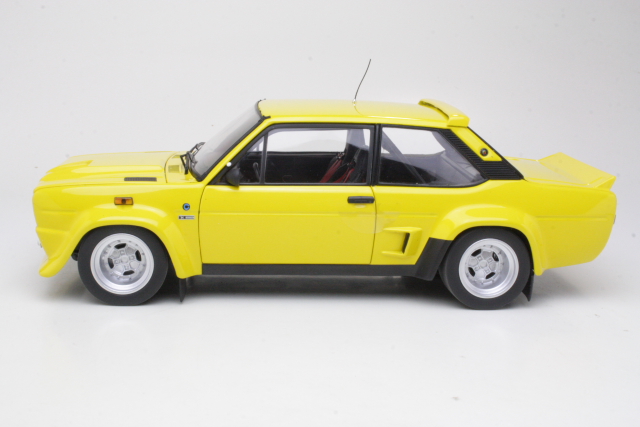 Fiat 131 Abarth 1976, yellow