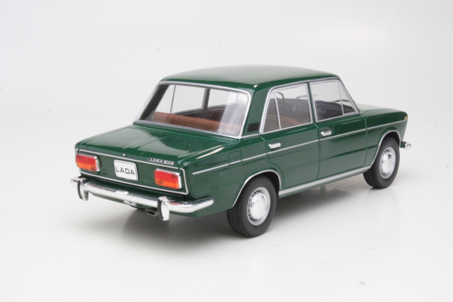 Lada 1500 1977, green