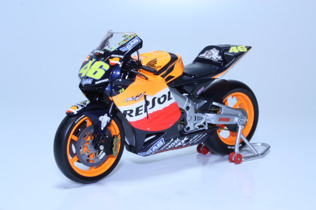Honda RC211V, Moto GP 2003, V.Rossi