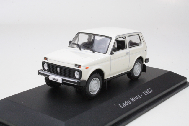 Lada Niva 1982, white