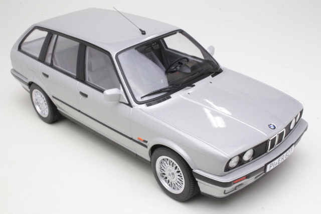 BMW 325i Touring (e30) 1991, silver