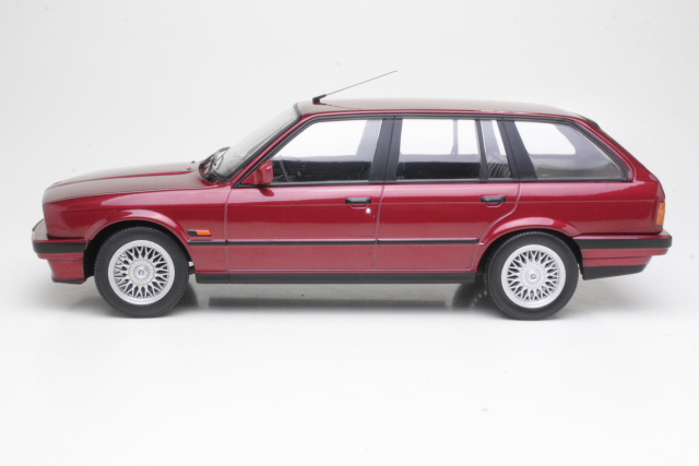 BMW 325i Touring (e30) 1991, punainen - Sulje napsauttamalla kuva