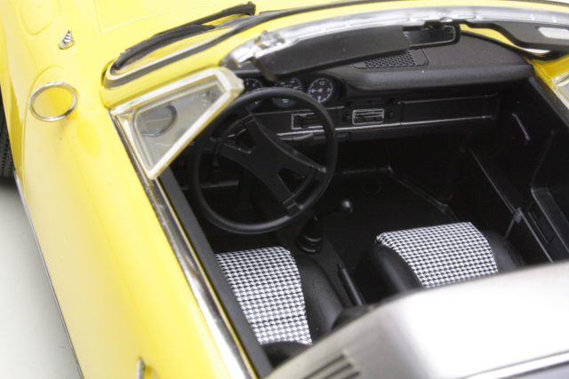 Porsche 911E Targa 1969, keltainen - Sulje napsauttamalla kuva