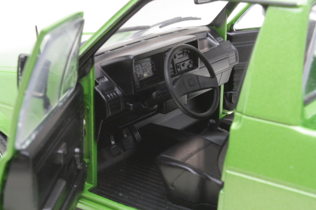 VW Caddy 1982 "Custom", green