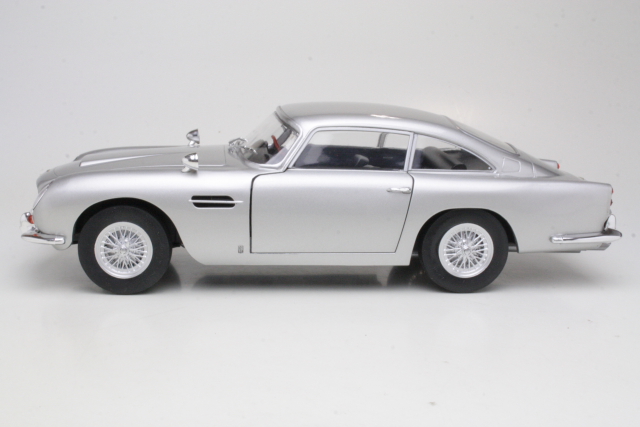 Aston Martin DB5 1964, hopea - Sulje napsauttamalla kuva