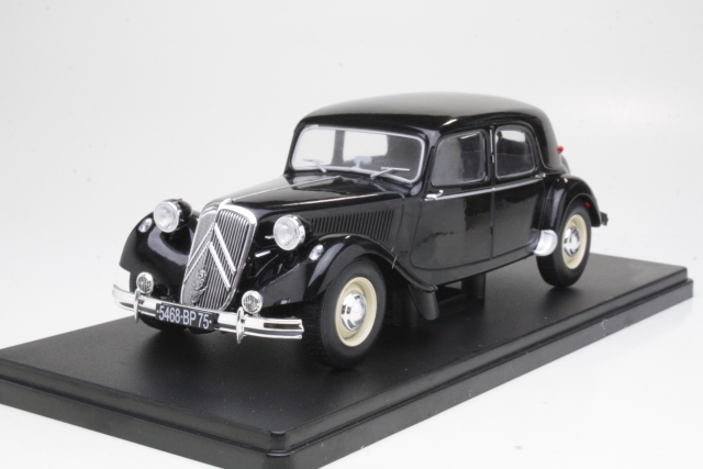 Citroen 15 Six Traction 1953, black