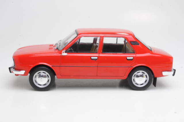 Skoda 105L 1976, punainen