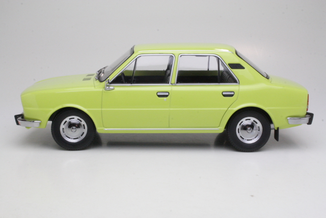 Skoda 120LS 1979, yellow - Click Image to Close