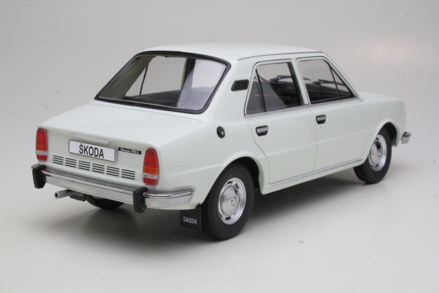 Skoda 105L 1976, white