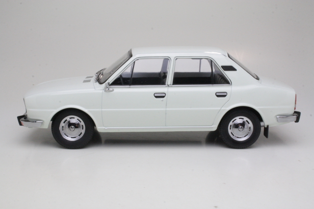 Skoda 105L 1976, white - Click Image to Close